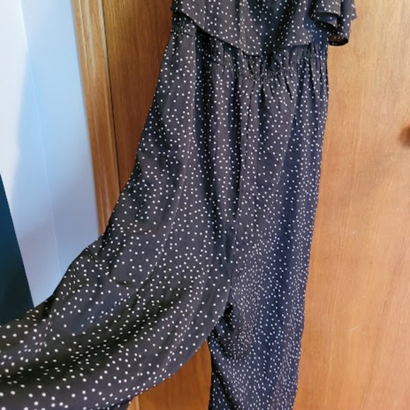 ASOS OHS Black Polka Dot Off Shoulder Jumpsuit 1x - Picture 5 of 8